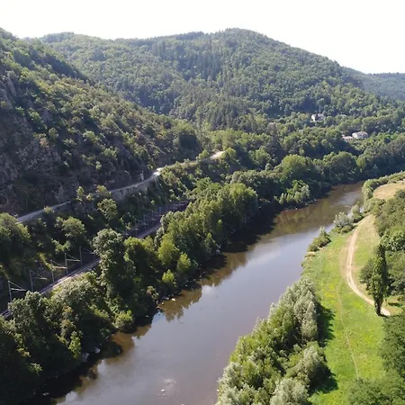 Campingplatz Des Gorges De La Loire *