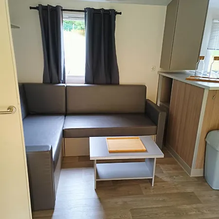 Des Gorges De La Loire Parque de Campismo *